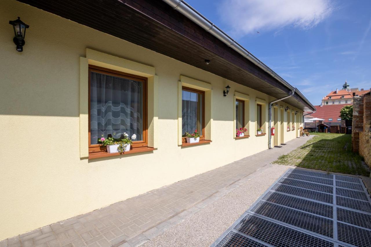 Penzion Alenka Valtice Extérieur photo